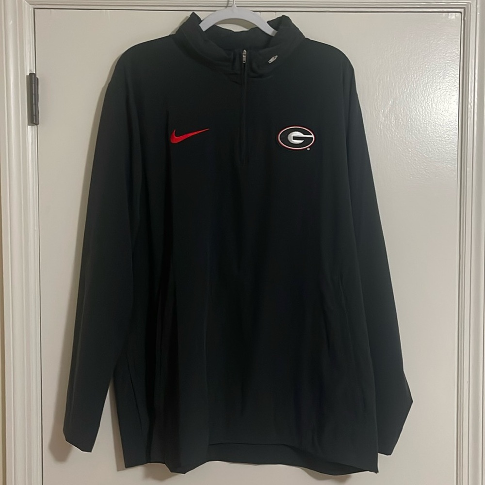 Nike University of Georgia football team issued black rain quarter zip with hood